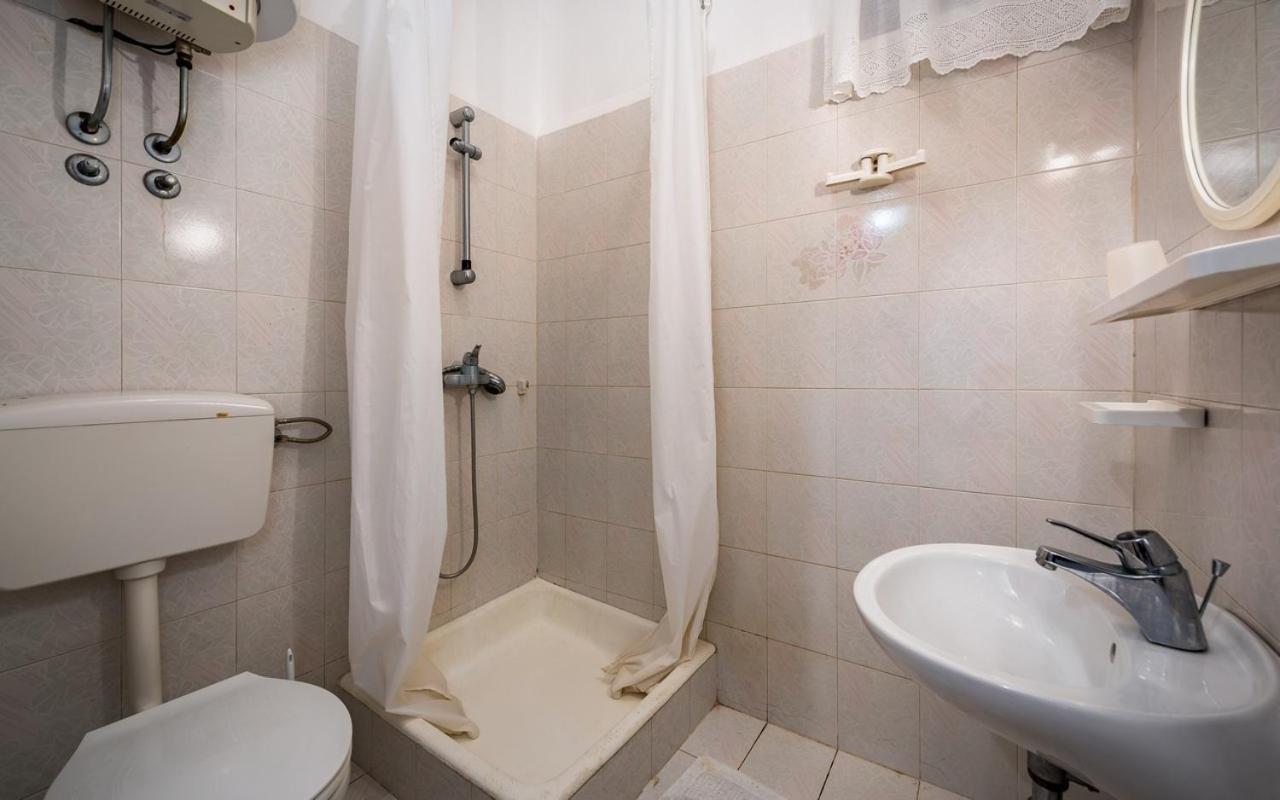 Apartmani Lido บาซานิยา ภายนอก รูปภาพ